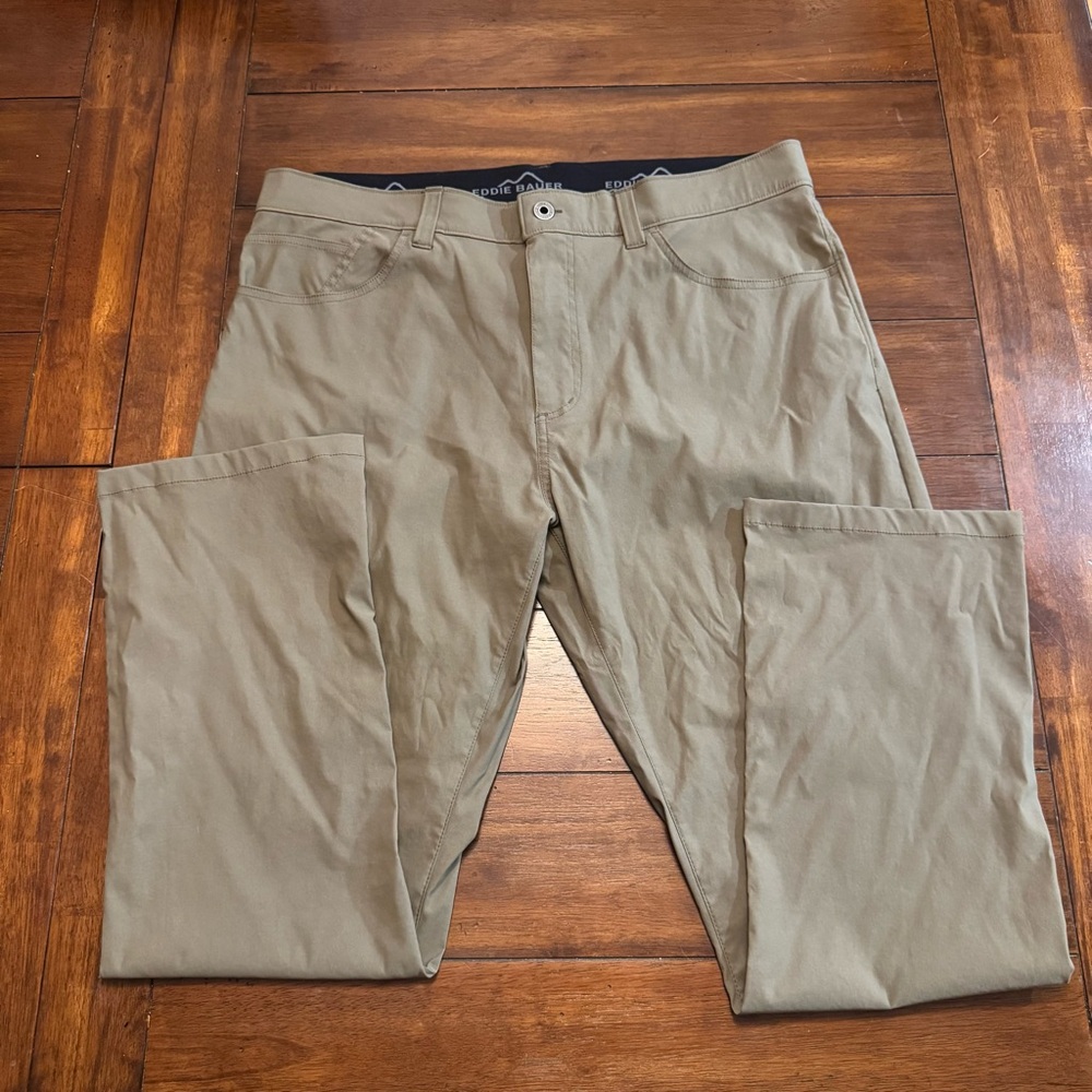 Eddie Bauer Mens Tech Pants Size 36x30 Beige Brown Hiking Outdoors stretch